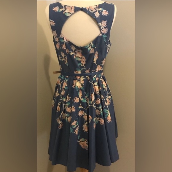 Lauren Conrad Blue Fit and Flare Floral Dress 4 - Picture 7 of 8